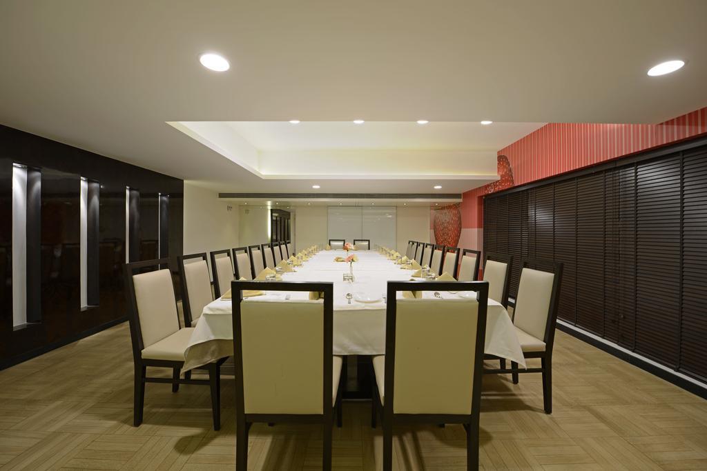 Gcc Hotel And Club Mira-Bhayandar Экстерьер фото